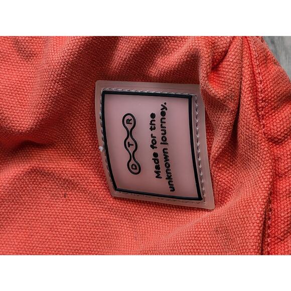 Dare to Roam Orange Back Pack Canvas - Picture 14 of 14
